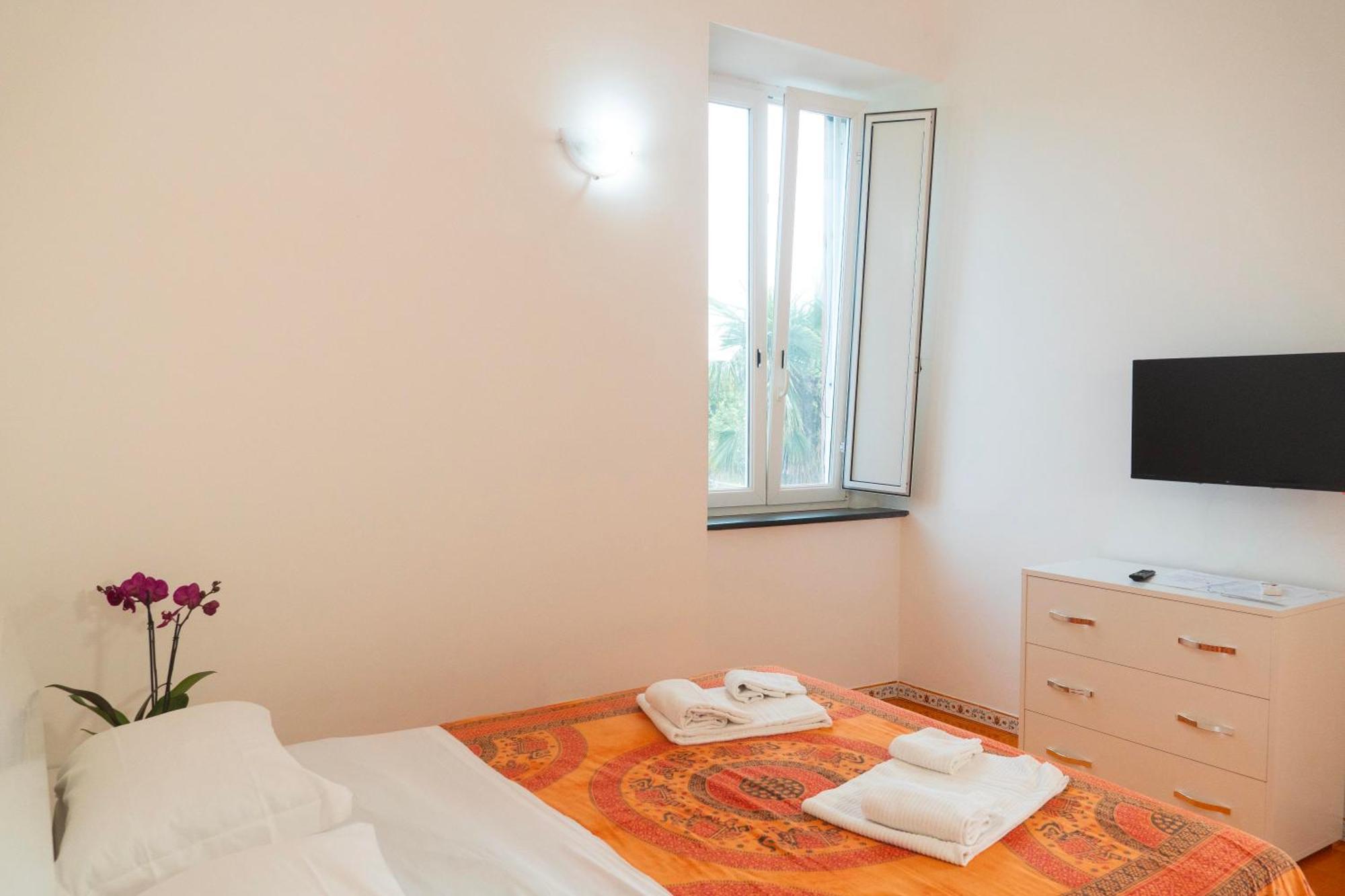 La Terrazza Sul Giardino Apartment Procida Ngoại thất bức ảnh
