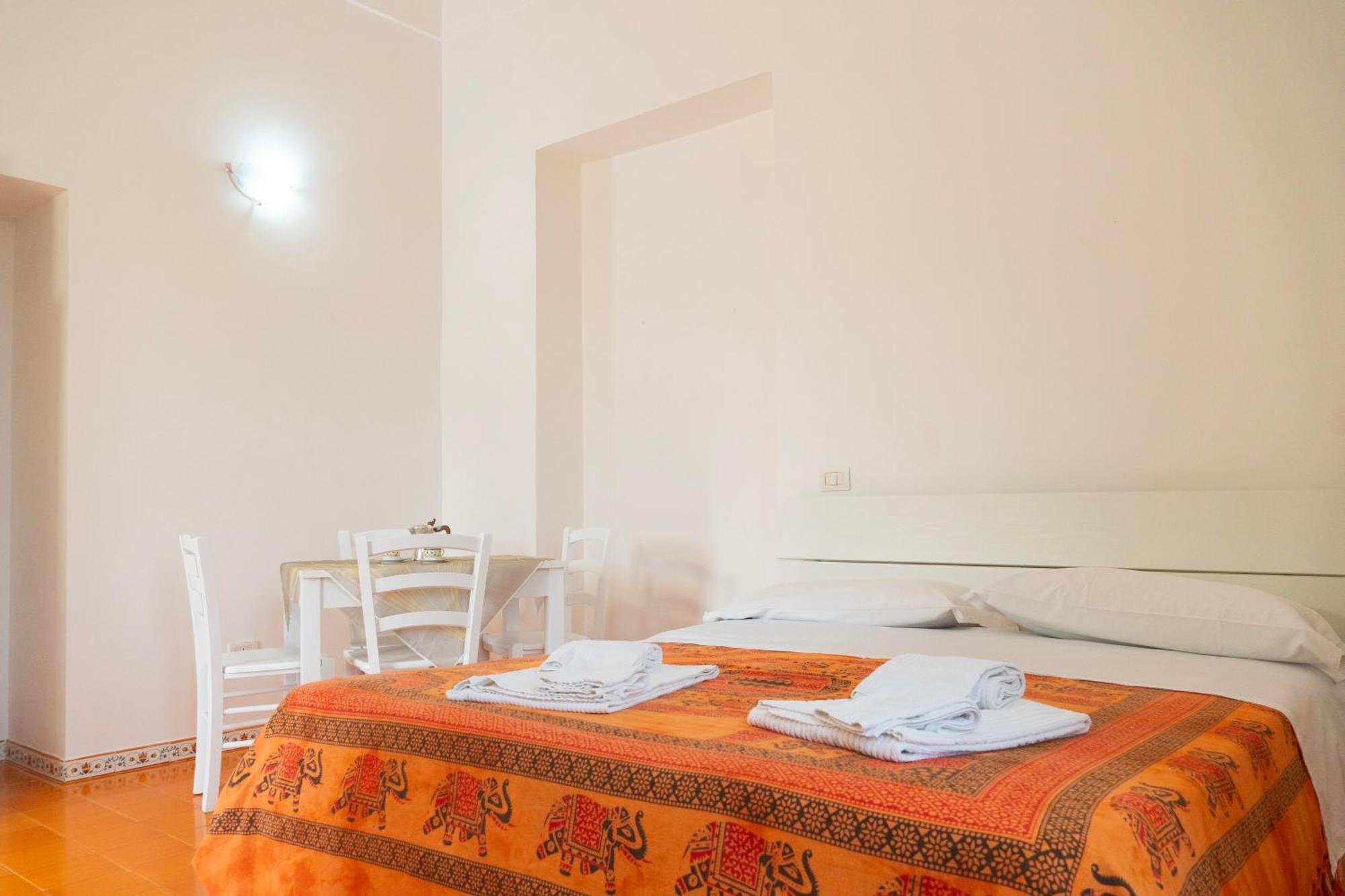 La Terrazza Sul Giardino Apartment Procida Ngoại thất bức ảnh