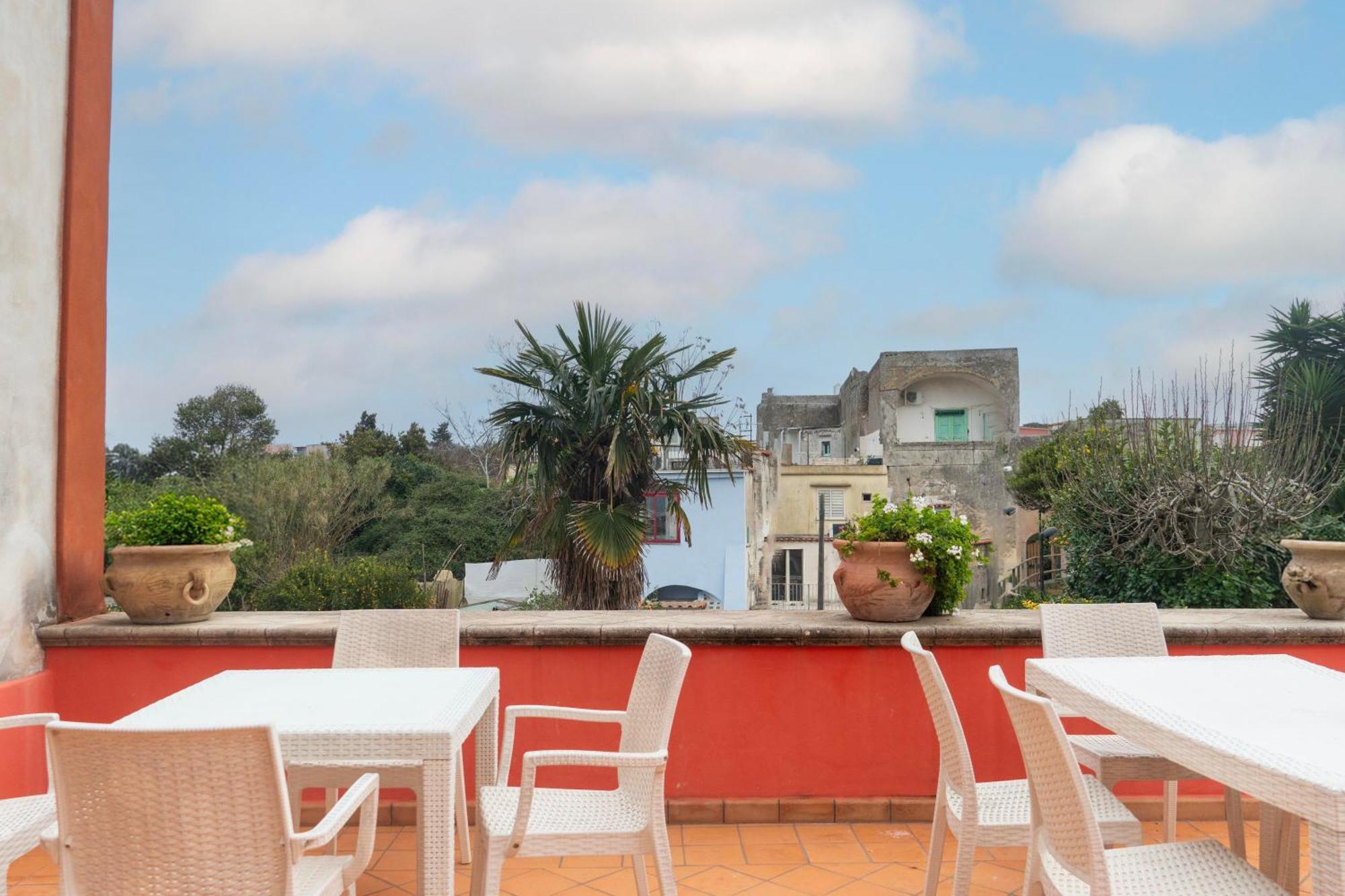 La Terrazza Sul Giardino Apartment Procida Ngoại thất bức ảnh